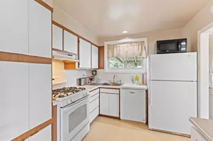 1101 Creswood Rd, Philadelphia, PA 19115 - Photo 7