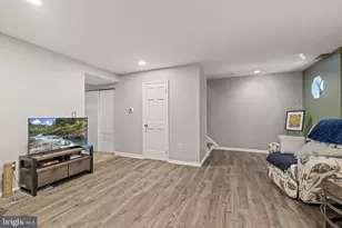 6925 Sprague St, Philadelphia, PA 19119 - Photo 15