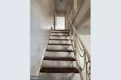 619 E Godfrey Avenue, Philadelphia, PA 19120 - Photo 27