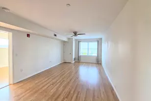 121 S 43rd St, Philadelphia, PA 19104 - Photo 7