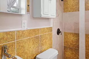 2419 N Marshall St, Philadelphia, PA 19133 - Photo 9