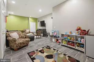 492 Harmon Rd, Philadelphia, PA 19128 - Photo 29