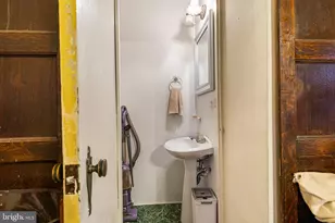 145 W School House Ln, Philadelphia, PA 19144 - Photo 31