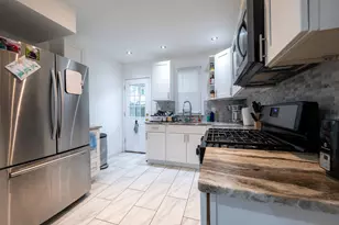 2117 Mountain St, Philadelphia, PA 19145 - Photo 9