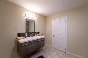2117 Mountain St, Philadelphia, PA 19145 - Photo 17