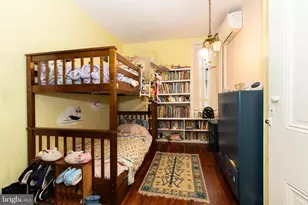 866 N 30th St, Philadelphia, PA 19130 - Photo 13