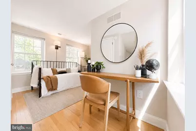 817 S Leithgow Street, Philadelphia, PA 19147 - Photo 23