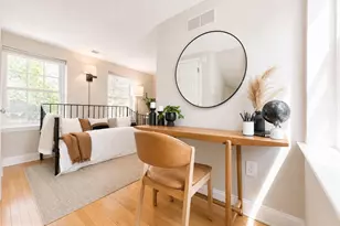 817 S Leithgow St, Philadelphia, PA 19147 - Photo 23