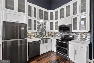1001 Chestnut Street #306E, Philadelphia, PA 19107 - Photo 9