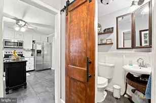 3021 Winchester Ave, Philadelphia, PA 19136 - Photo 9