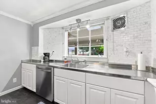 3021 Winchester Ave, Philadelphia, PA 19136 - Photo 13