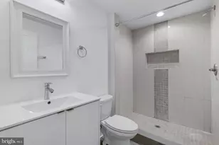2242 N Howard St, Philadelphia, PA 19133 - Photo 11