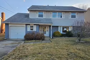 1861 Greymont St, Philadelphia, PA 19116 - Photo 1
