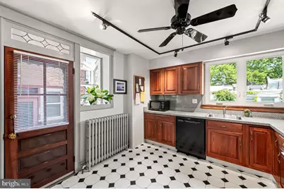 3465 W Queen Lane, Philadelphia, PA 19129 - Photo 9