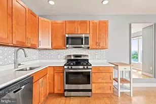 1637 Poplar St, Philadelphia, PA 19130 - Photo 9