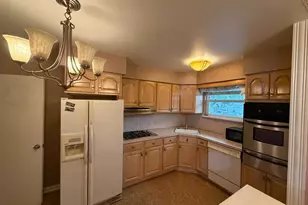830 Lawler St, Philadelphia, PA 19116 - Photo 3