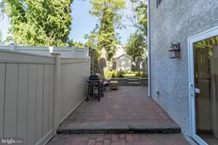 214 Grape St, Philadelphia, PA 19128 - Photo 9