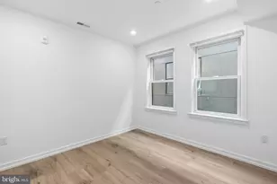 208 Vine St, Philadelphia, PA 19106 - Photo 9
