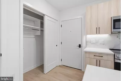 208 Vine Street #3E, Philadelphia, PA 19106 - Photo 7