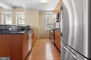 1425 Locust St, Philadelphia, PA 19102 - Photo 9