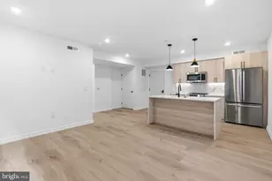 208 Vine St, Philadelphia, PA 19106 - Photo 7