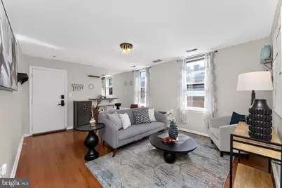 1828 Green Street #3R, Philadelphia, PA 19130 - Photo 5