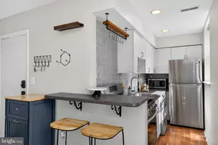 1828 Green St, Philadelphia, PA 19130 - Photo 9