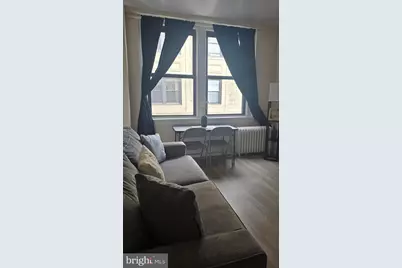 1324 Locust Street #1428, Philadelphia, PA 19107 - Photo 19