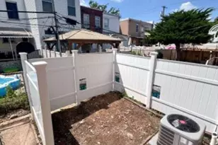 2910 S Smedley St, Philadelphia, PA 19145 - Photo 17
