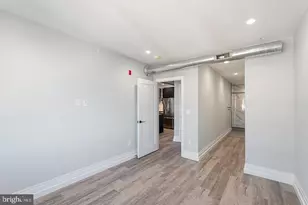 526 Brown St, Philadelphia, PA 19123 - Photo 9