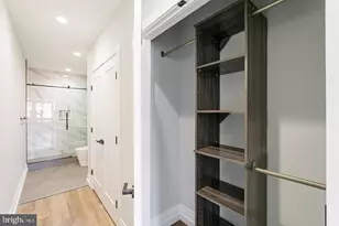 526 Brown St, Philadelphia, PA 19123 - Photo 11