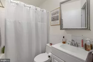 242 S 13th St, Philadelphia, PA 19107 - Photo 9