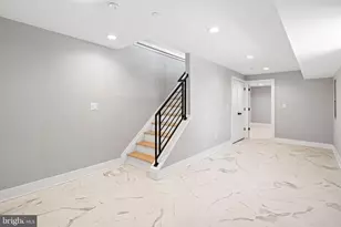 2053 E Cumberland St, Philadelphia, PA 19125 - Photo 11