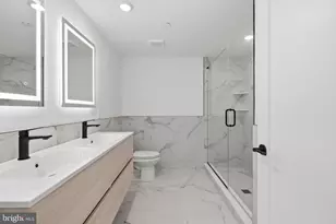 209 New St, Philadelphia, PA 19106 - Photo 13