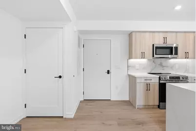 209 New Street #5F, Philadelphia, PA 19106 - Photo 3