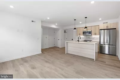 209 New Street #5F, Philadelphia, PA 19106 - Photo 1