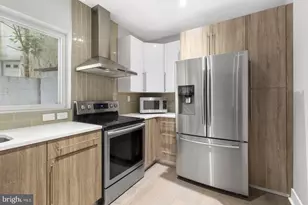 1526 Ridge Ave, Philadelphia, PA 19130 - Photo 7