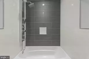 1526 Ridge Ave, Philadelphia, PA 19130 - Photo 17