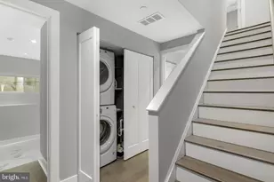1526 Ridge Ave, Philadelphia, PA 19130 - Photo 13