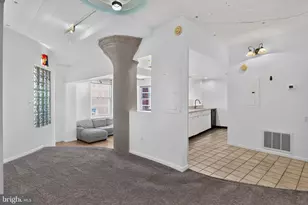 244 N 3rd St, Philadelphia, PA 19106 - Photo 7