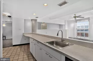 244 N 3rd St, Philadelphia, PA 19106 - Photo 9