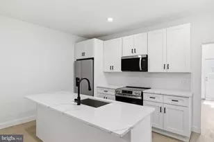 935 E Passyunk Ave, Philadelphia, PA 19147 - Photo 3