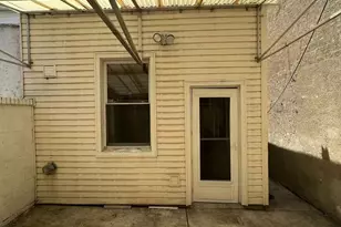 1717 S 7th St, Philadelphia, PA 19148 - Photo 9