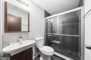 1704 N 18th St, Philadelphia, PA 19121 - Photo 19
