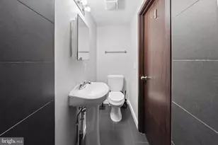 1704 N 18th St, Philadelphia, PA 19121 - Photo 27