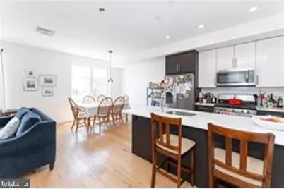 2006 Frankford Avenue #301, Philadelphia, PA 19125 - Photo 3