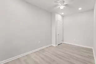 3010 Emerald St, Philadelphia, PA 19134 - Photo 11