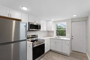 3010 Emerald St, Philadelphia, PA 19134 - Photo 9