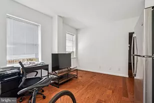 1917 Spring Garden St, Philadelphia, PA 19130 - Photo 3