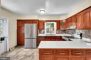 7424 Palmetto St, Philadelphia, PA 19111 - Photo 19
